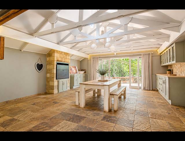 3 BEDROOM FREEHOLD FOR SALE IN FAERIE GLEN